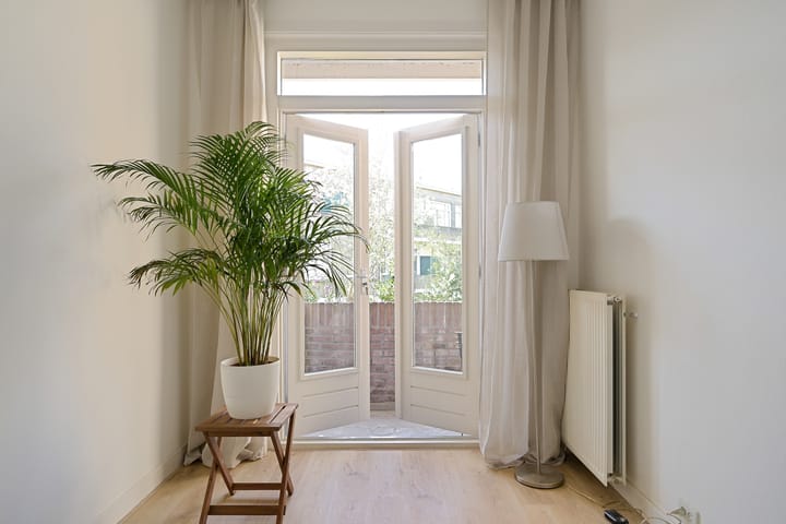 Photo 28 of Van Heutszstraat 115