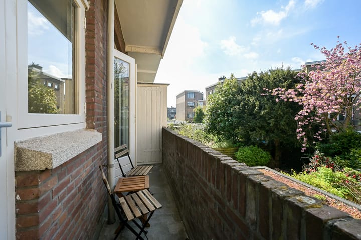 Photo 29 of Van Heutszstraat 115