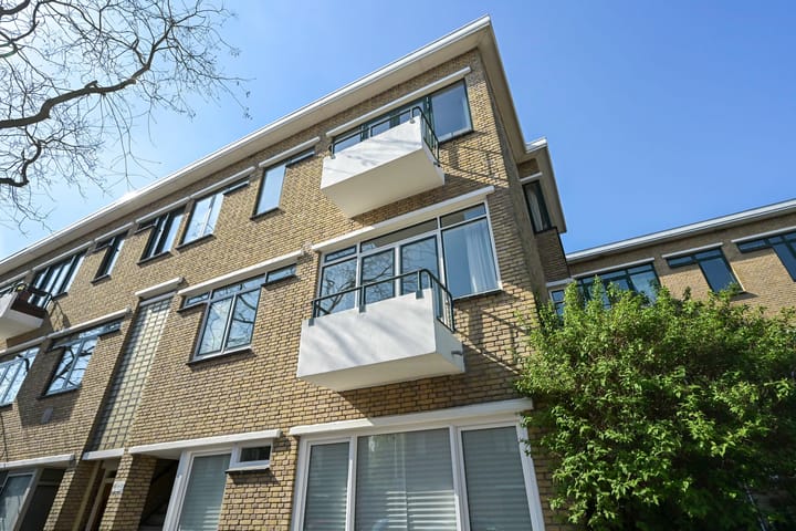 Photo 31 of Van Heutszstraat 115