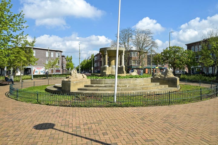 Photo 34 of Van Heutszstraat 115