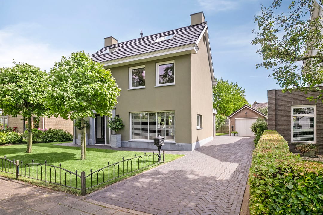 Photo 1 of Deken Fritsenstraat 57