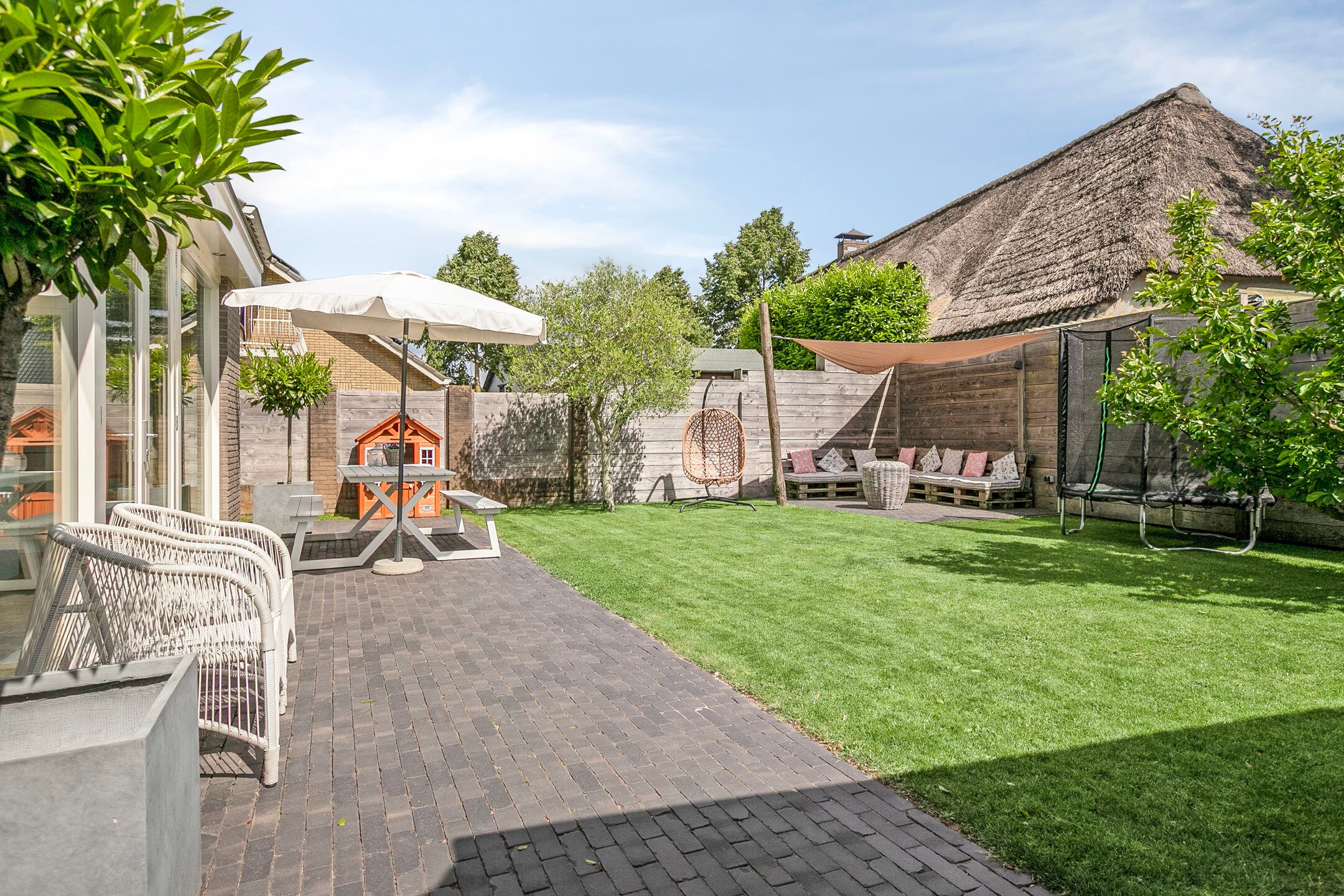 Photo 39 of Deken Fritsenstraat 57