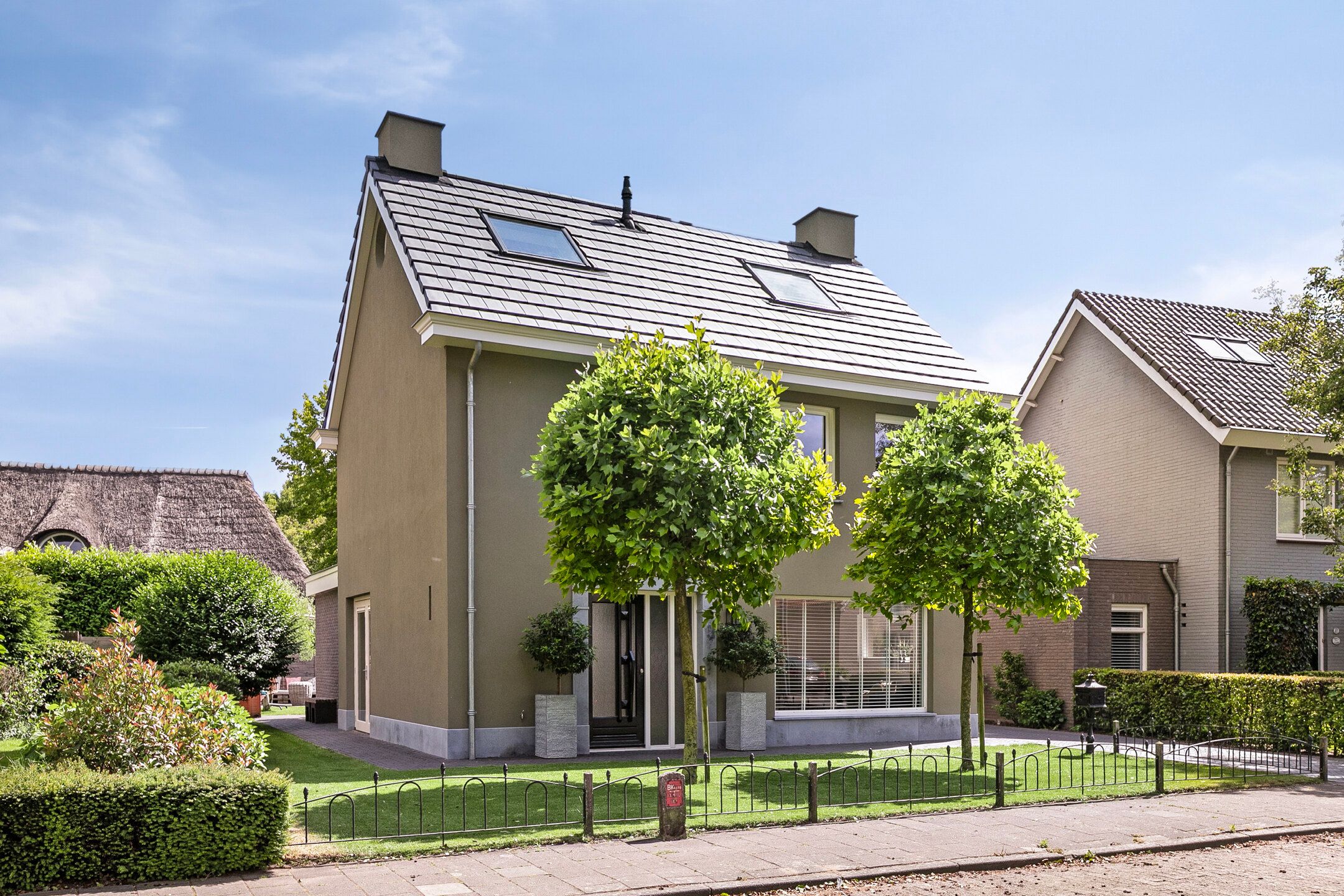 Photo 48 of Deken Fritsenstraat 57