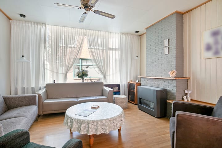 Foto 11 van Donze Visserstraat 11