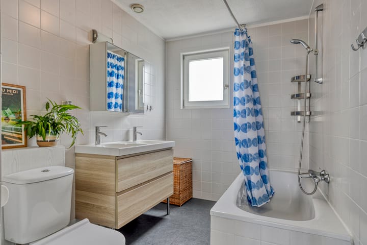 Foto 19 van Lotusbloemweg 36