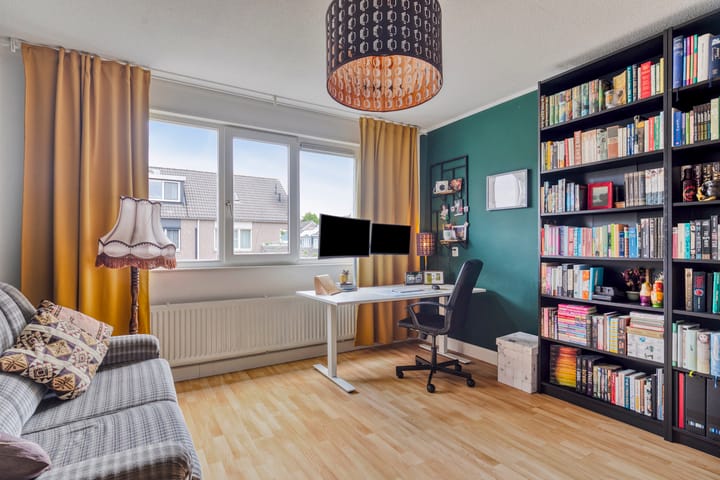 Foto 17 van Lotusbloemweg 36