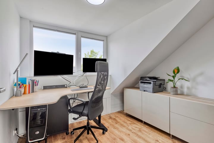 Foto 24 van Lotusbloemweg 36