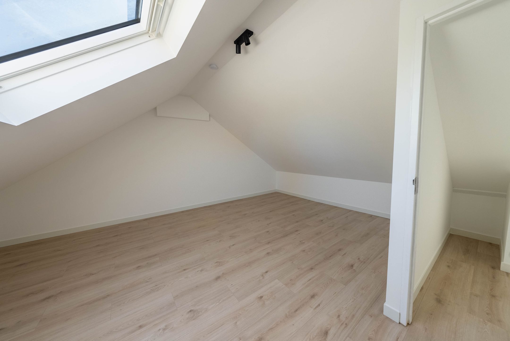 Foto 33 van Noordwal 54-C