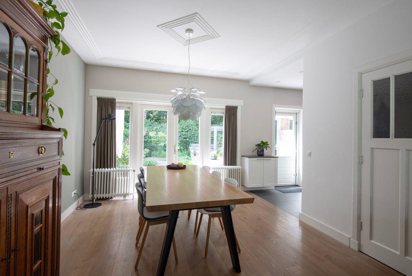 Photo 10 of Roemer Visscherstraat 45