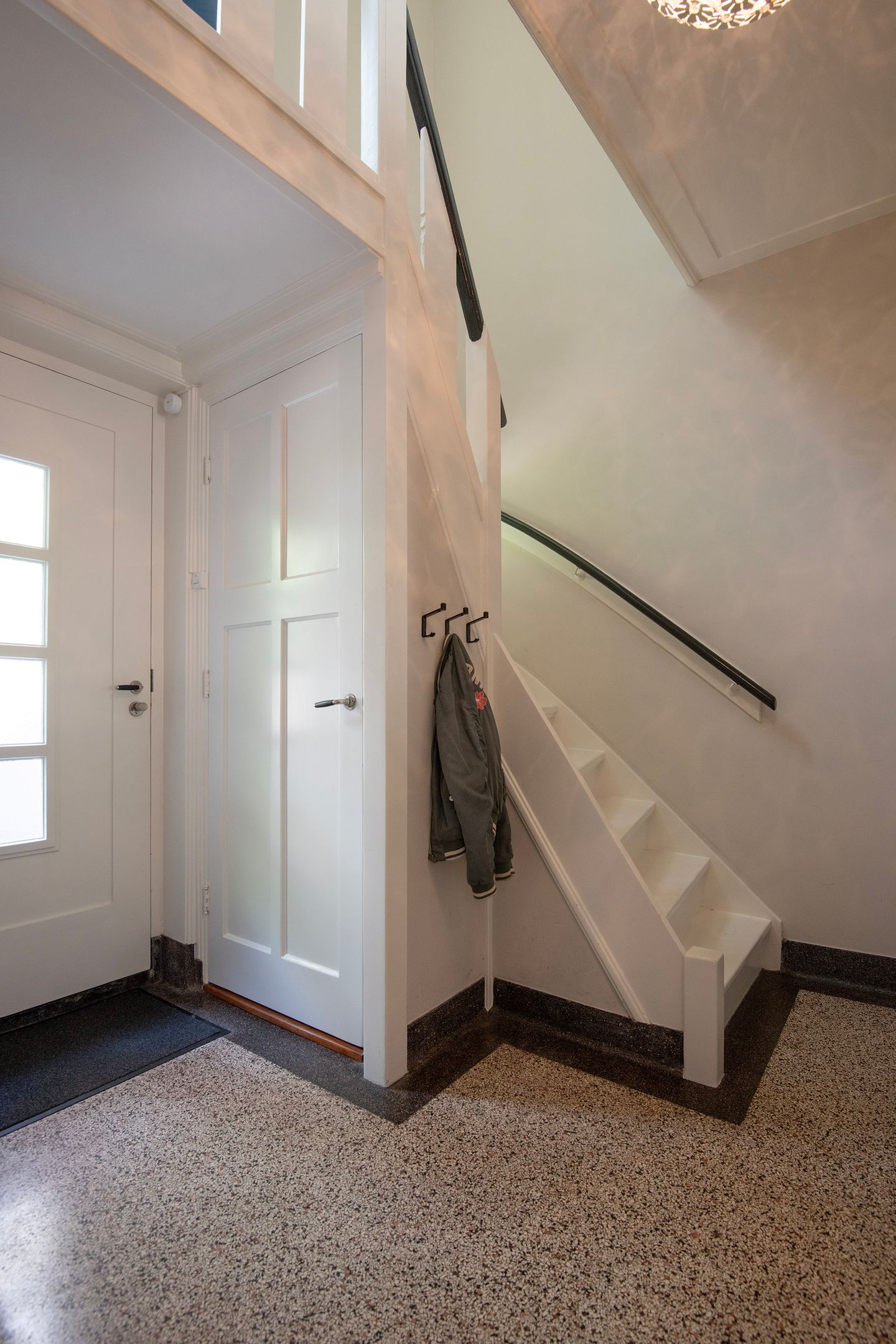 Photo 19 of Roemer Visscherstraat 45