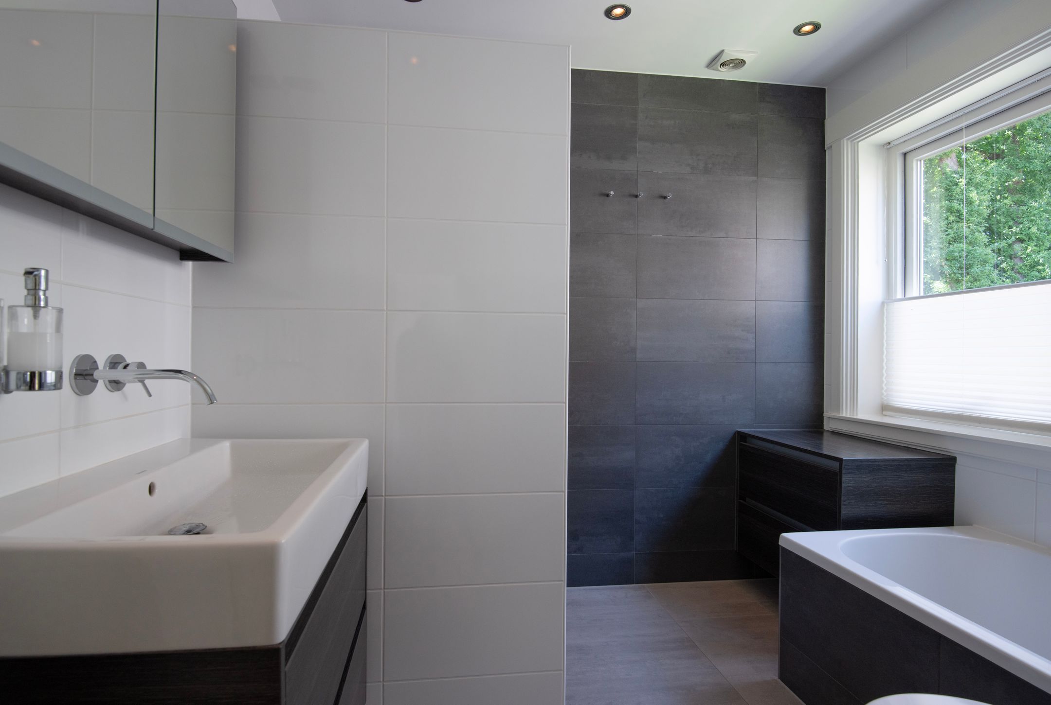 Photo 27 of Roemer Visscherstraat 45