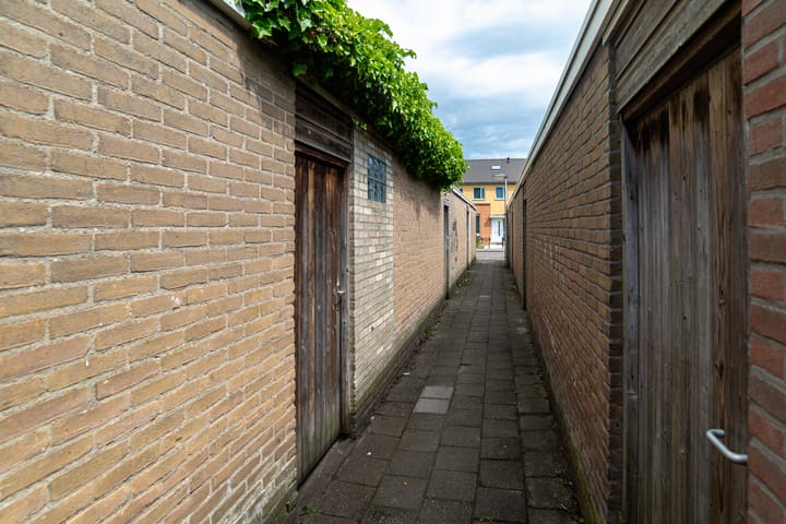 Photo 33 of De Posten 544