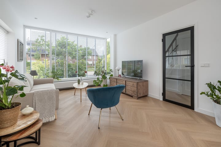 Photo 4 of Loosdrechtseweg 97