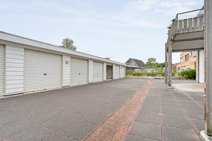 Photo 36 of Egginklaan 2-24