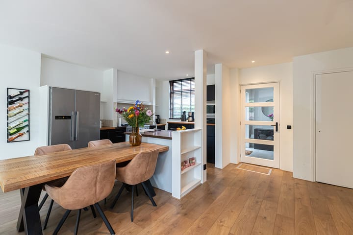 Foto 10 van Trompstraat 68