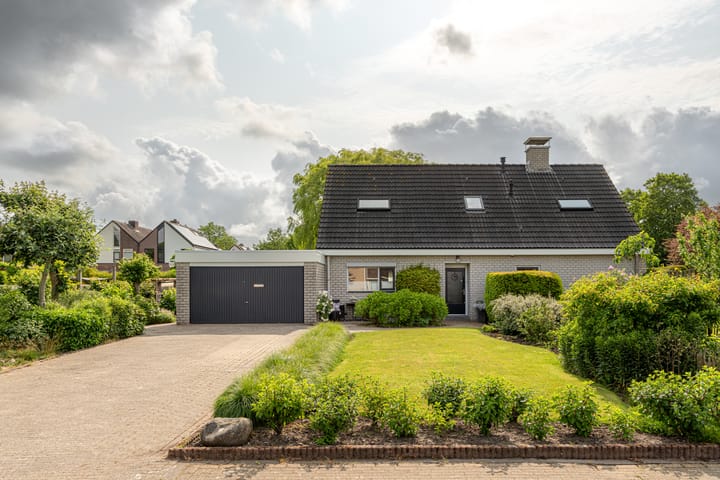 Photo 8 of Binnenhof 38