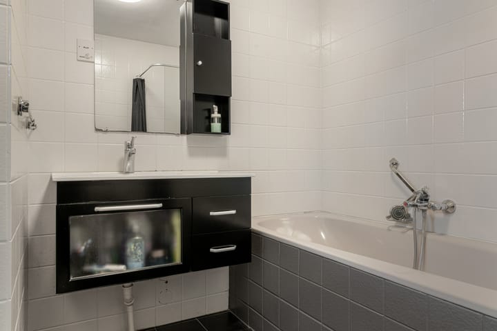 Photo 25 of Binnenhof 38