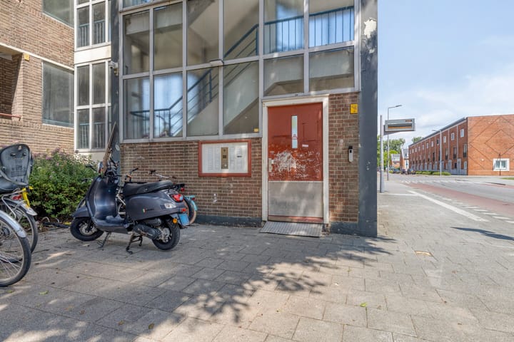 Photo 3 of Krabbendijkestraat 359