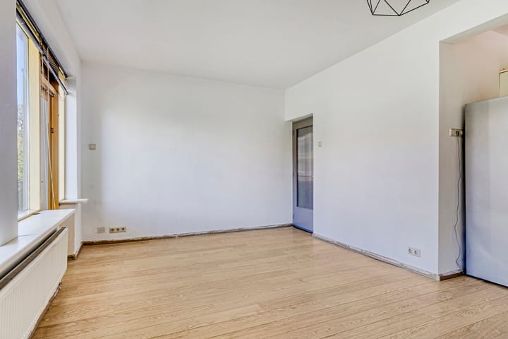 Photo 10 of Krabbendijkestraat 359