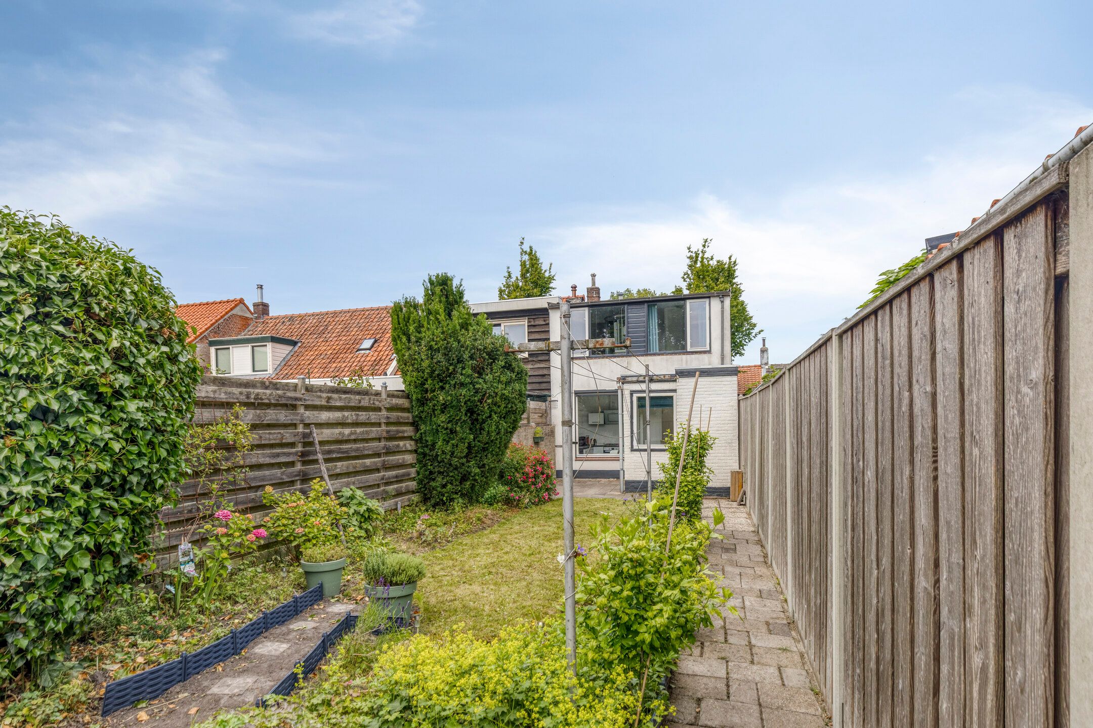 Foto 27 van Middenstraat 10