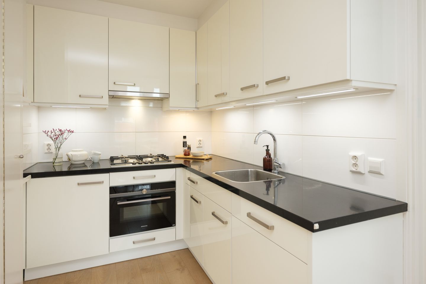 Photo 4 of Bestevâerstraat 14-4