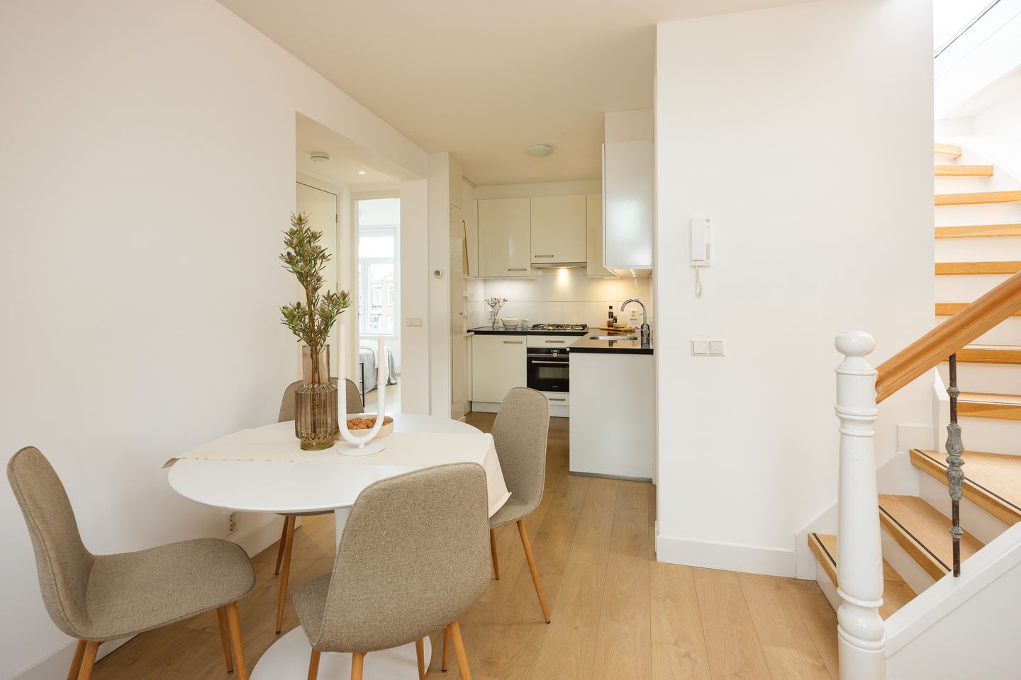 Photo 10 of Bestevâerstraat 14-4