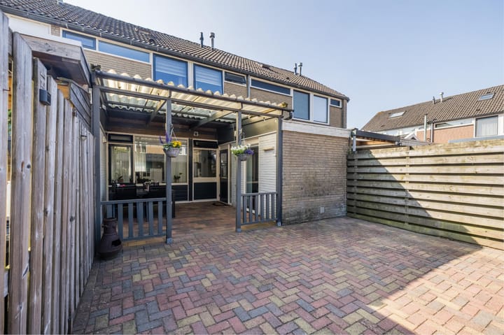 Photo 38 of Lijsterbesstraat 3