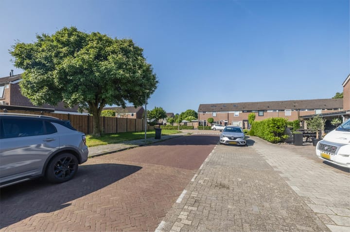 Photo 44 of Lijsterbesstraat 3