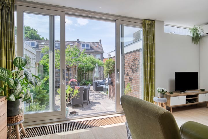 Foto 10 van Irenestraat 29