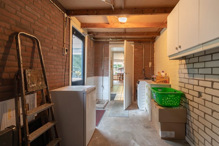 Photo 13 of Wezellaan 254