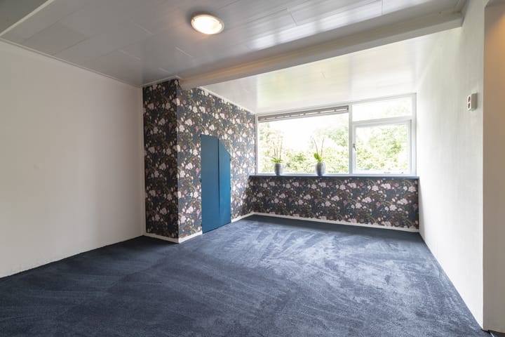 Photo 35 of Wezellaan 254