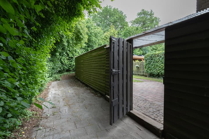 Photo 44 of Wezellaan 254