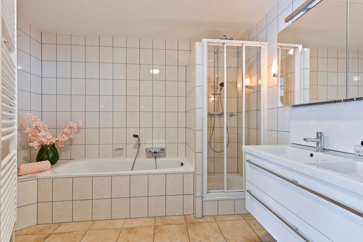 Photo 24 of Milheezestraat 26