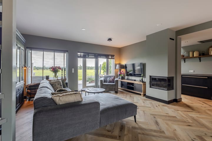 Foto 6 van van Gentstraat 27