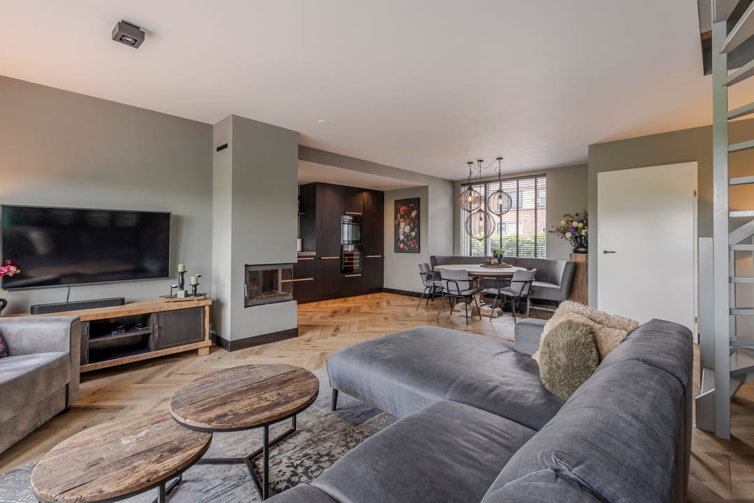 Foto 8 van van Gentstraat 27