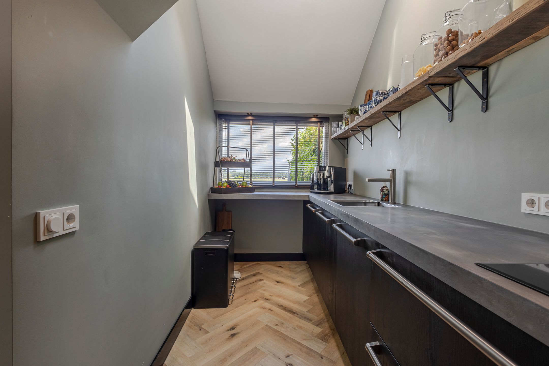 Foto 15 van van Gentstraat 27