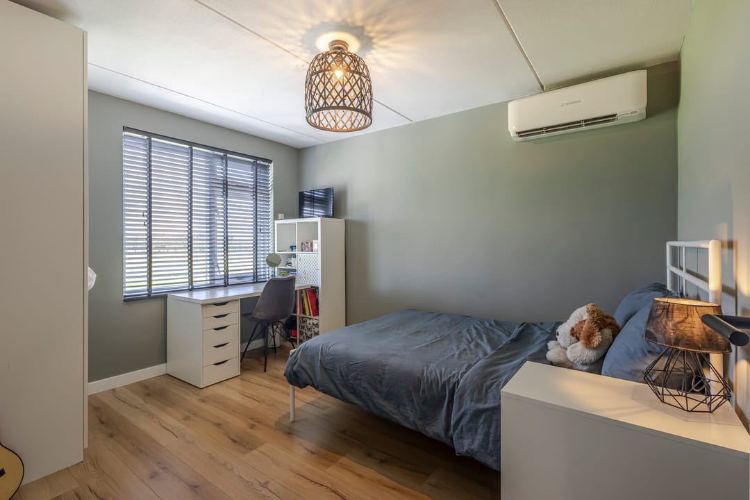 Foto 22 van van Gentstraat 27