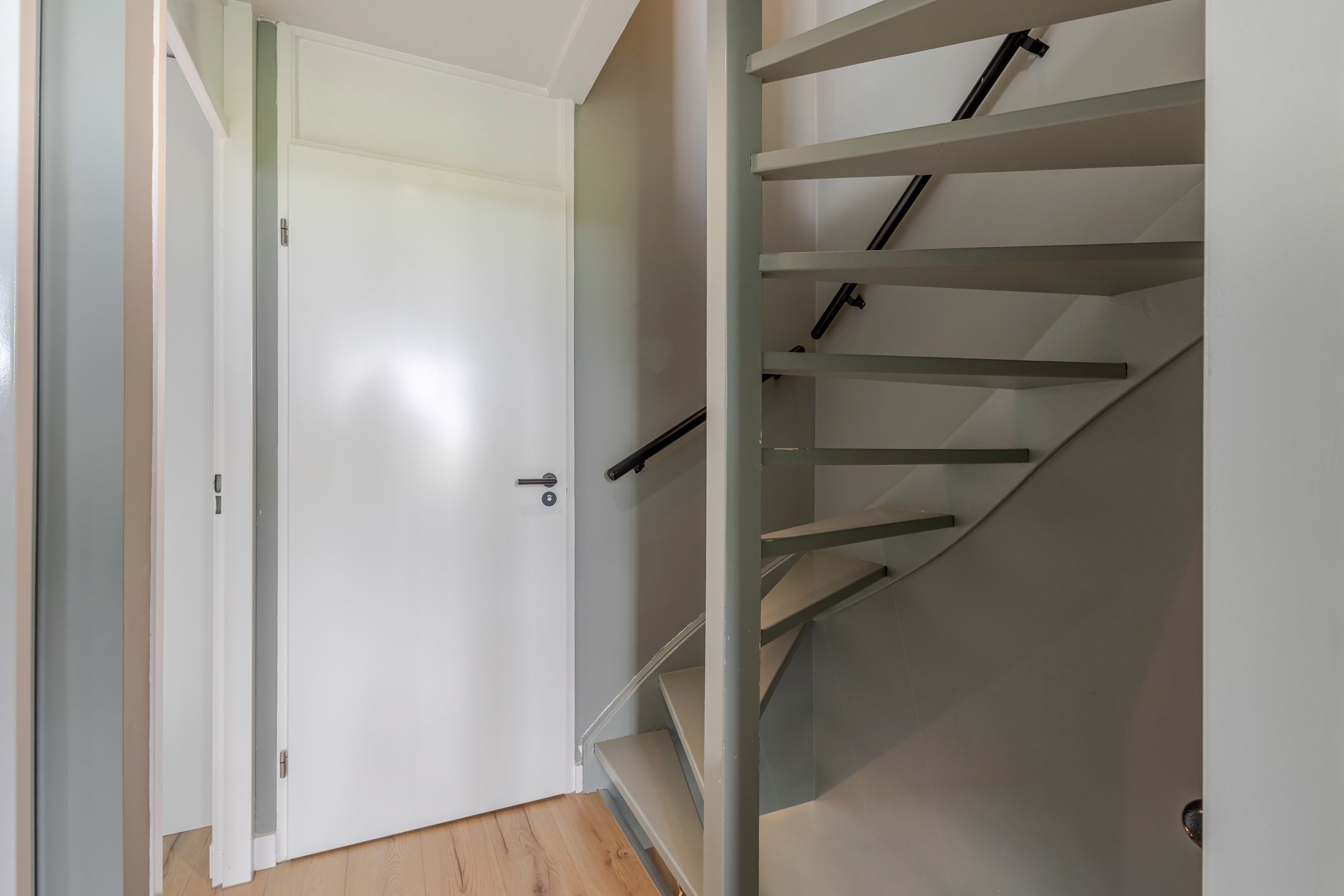 Foto 30 van van Gentstraat 27