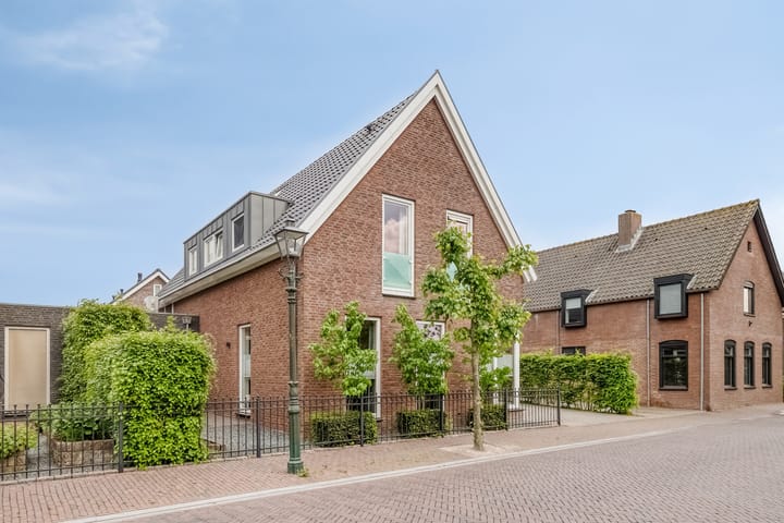 Photo 3 of Dorpsstraat 97