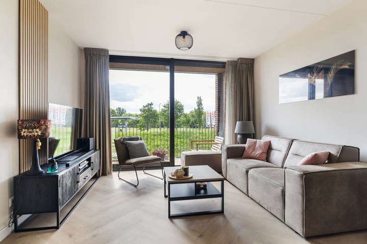 Photo 2 of Groningerstraatweg 361-C3