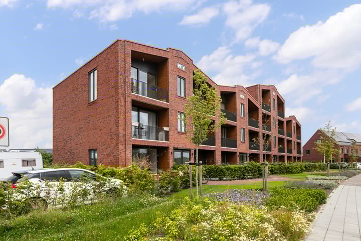 Photo 5 of Groningerstraatweg 361-C3