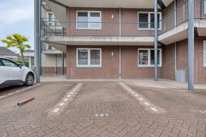 Photo 24 of Goudmijnhof 116