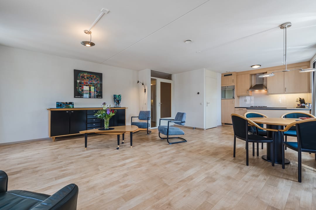 Foto 2 van Middenstraat 2-E