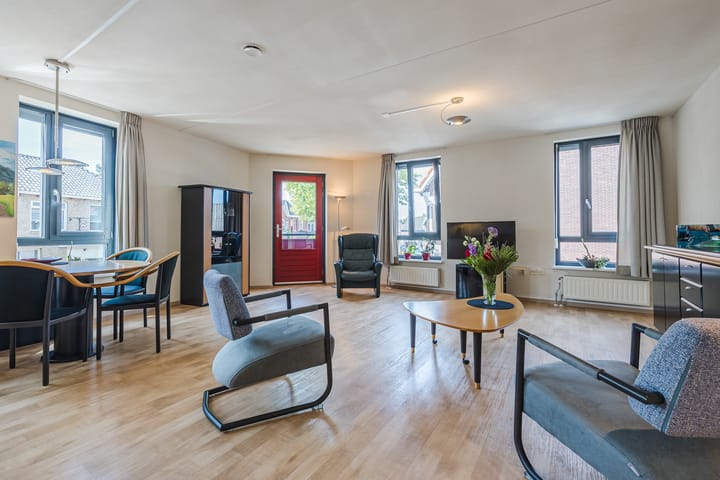 Foto 11 van Middenstraat 2-E