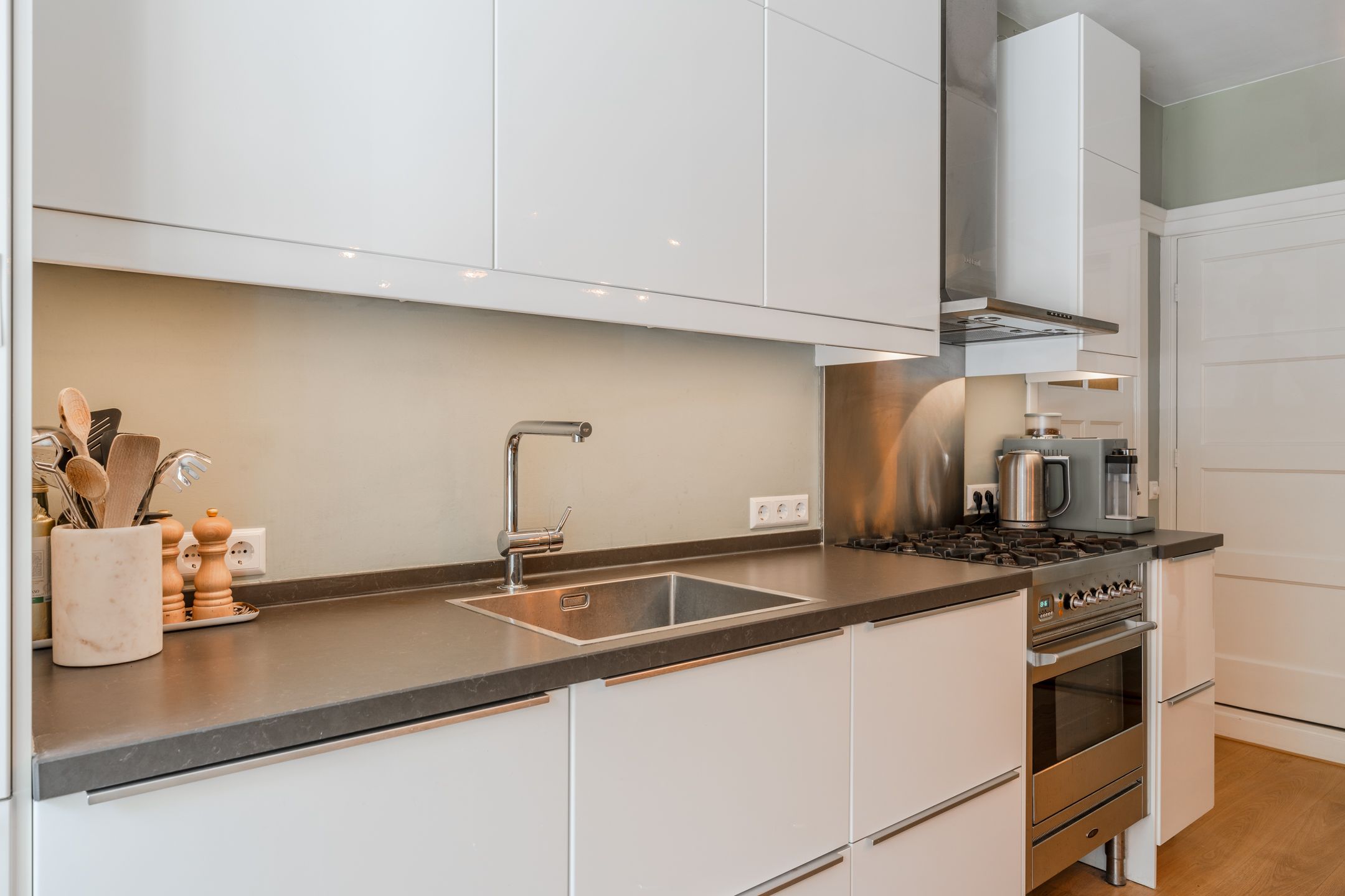 Photo 18 of Krammerstraat 6-H