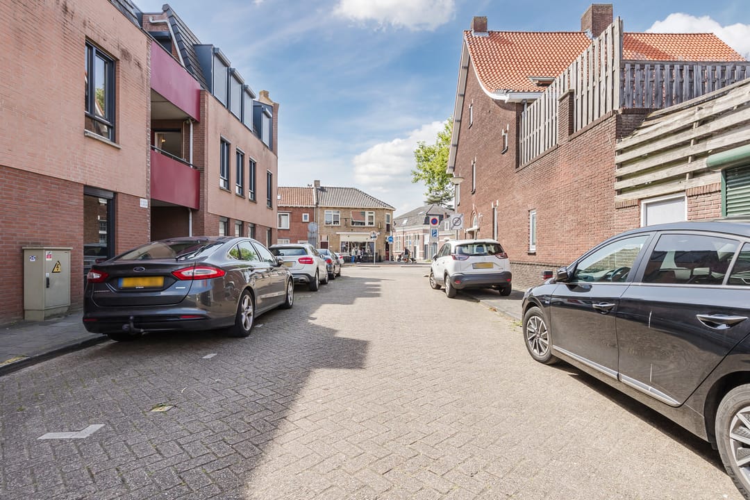 Foto 41 van Middenstraat 2-E