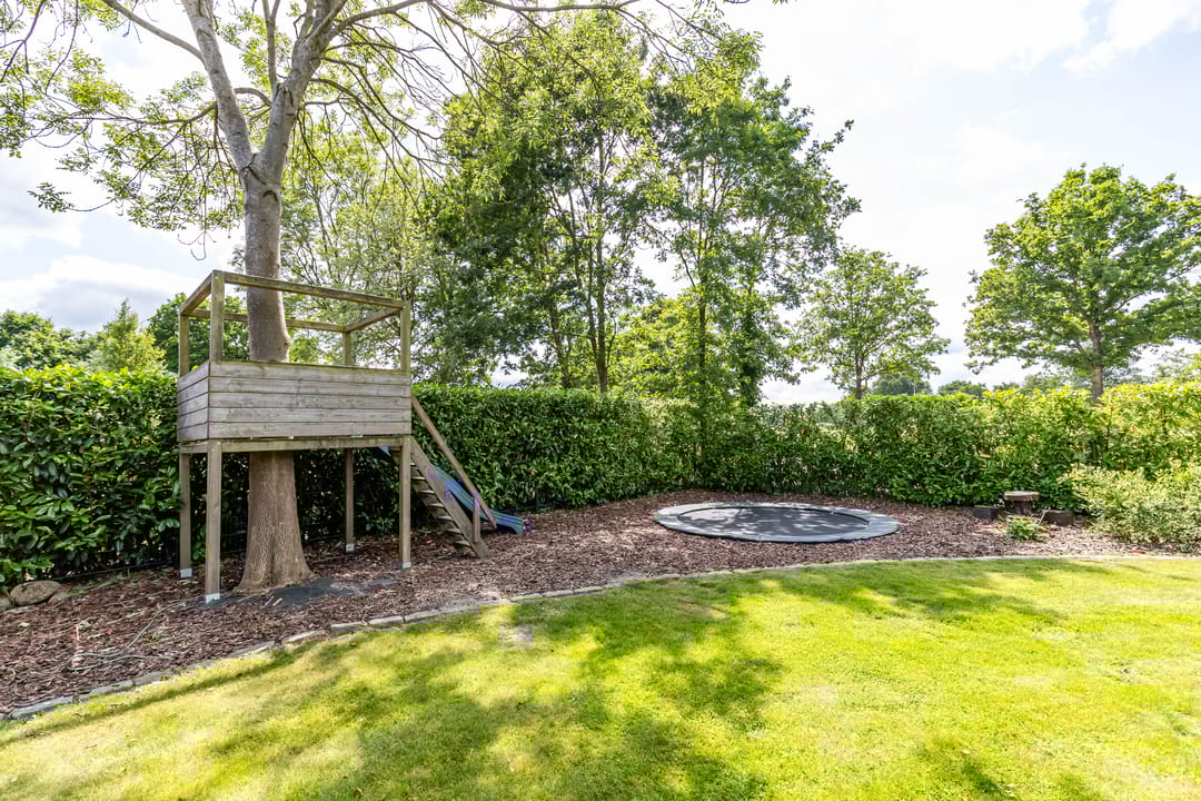 Photo 38 of Scheiding 51