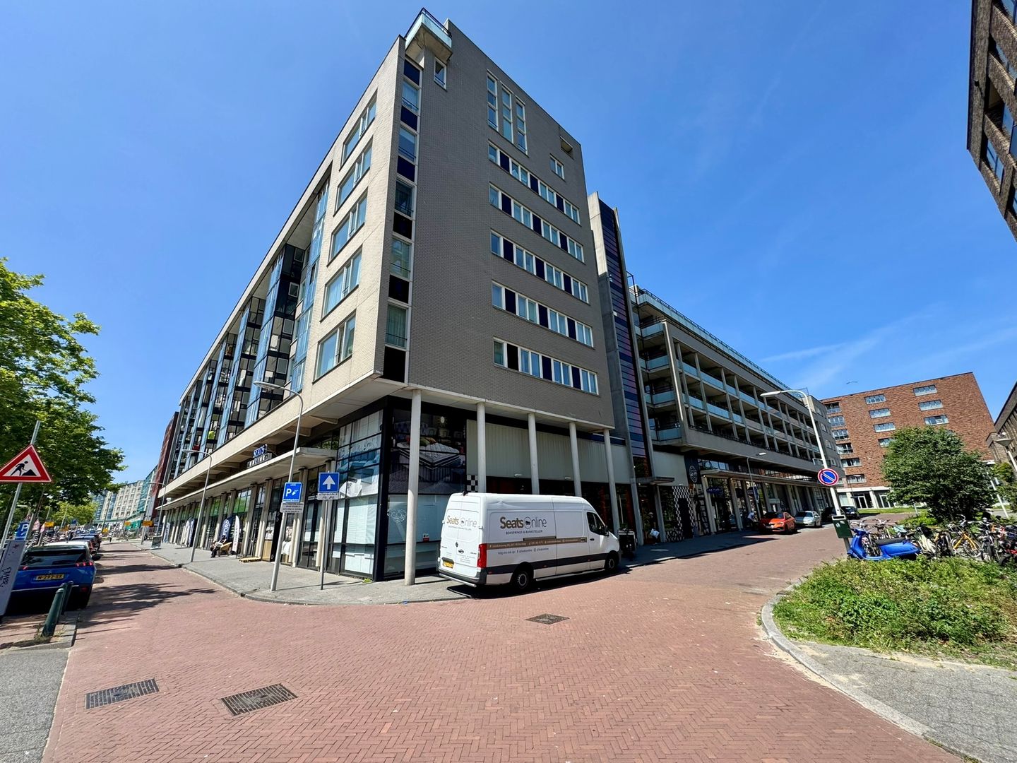 View photo 1 of Van Geenstraat 112