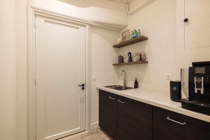 Photo 11 of Eerste Lindendwarsstraat 1-H