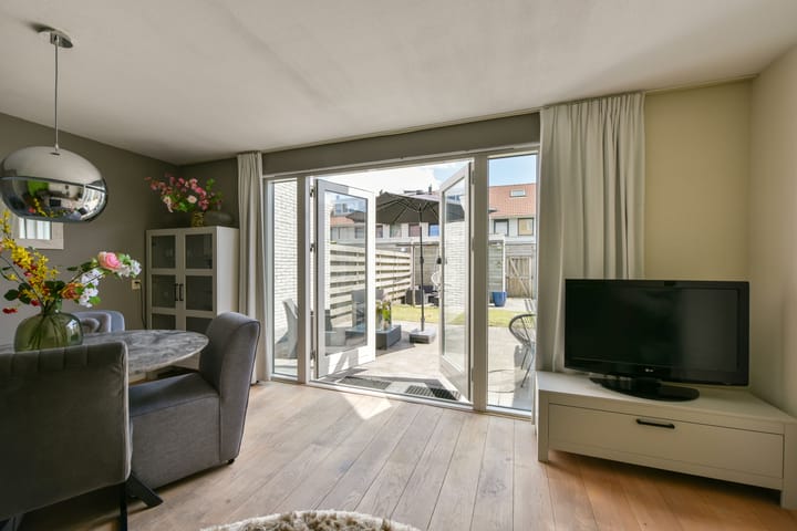 Foto 7 van Renoirhof 46